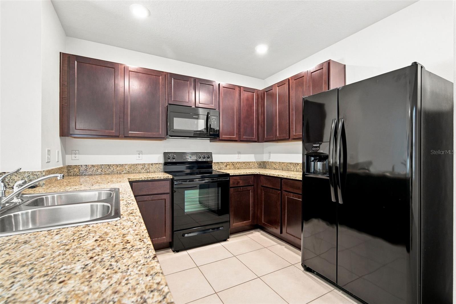 10920 Carlton Fields Dr Property Photo 14