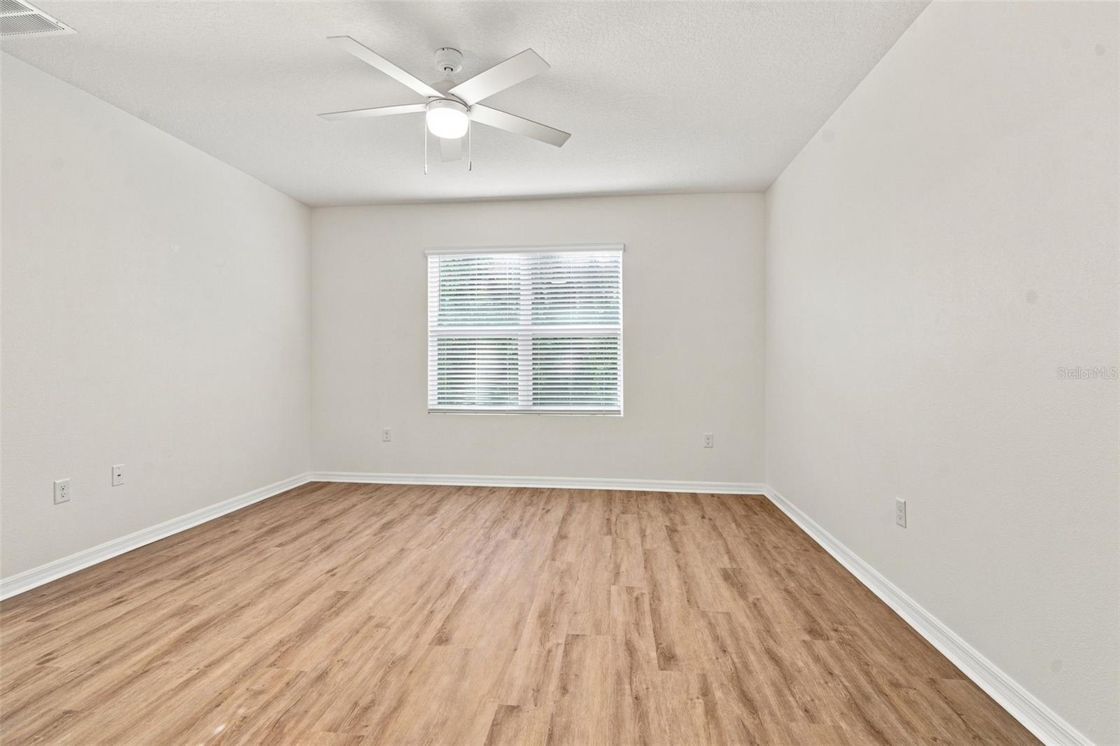 10920 Carlton Fields Dr Property Photo 25