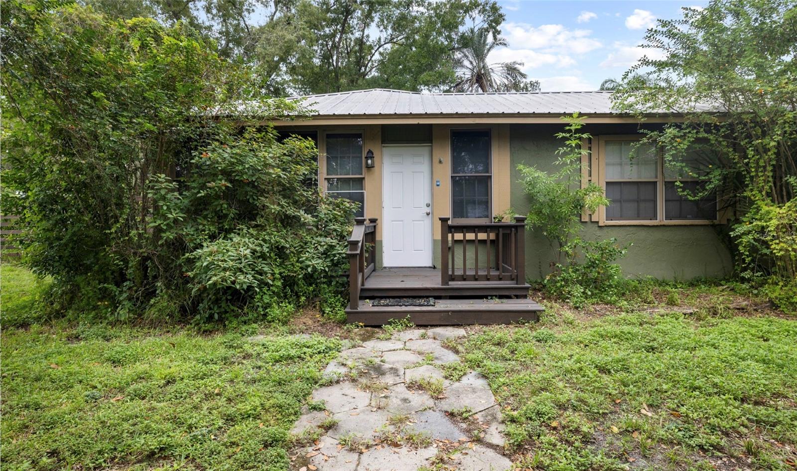 8602 N Rome Ave Property Photo 1