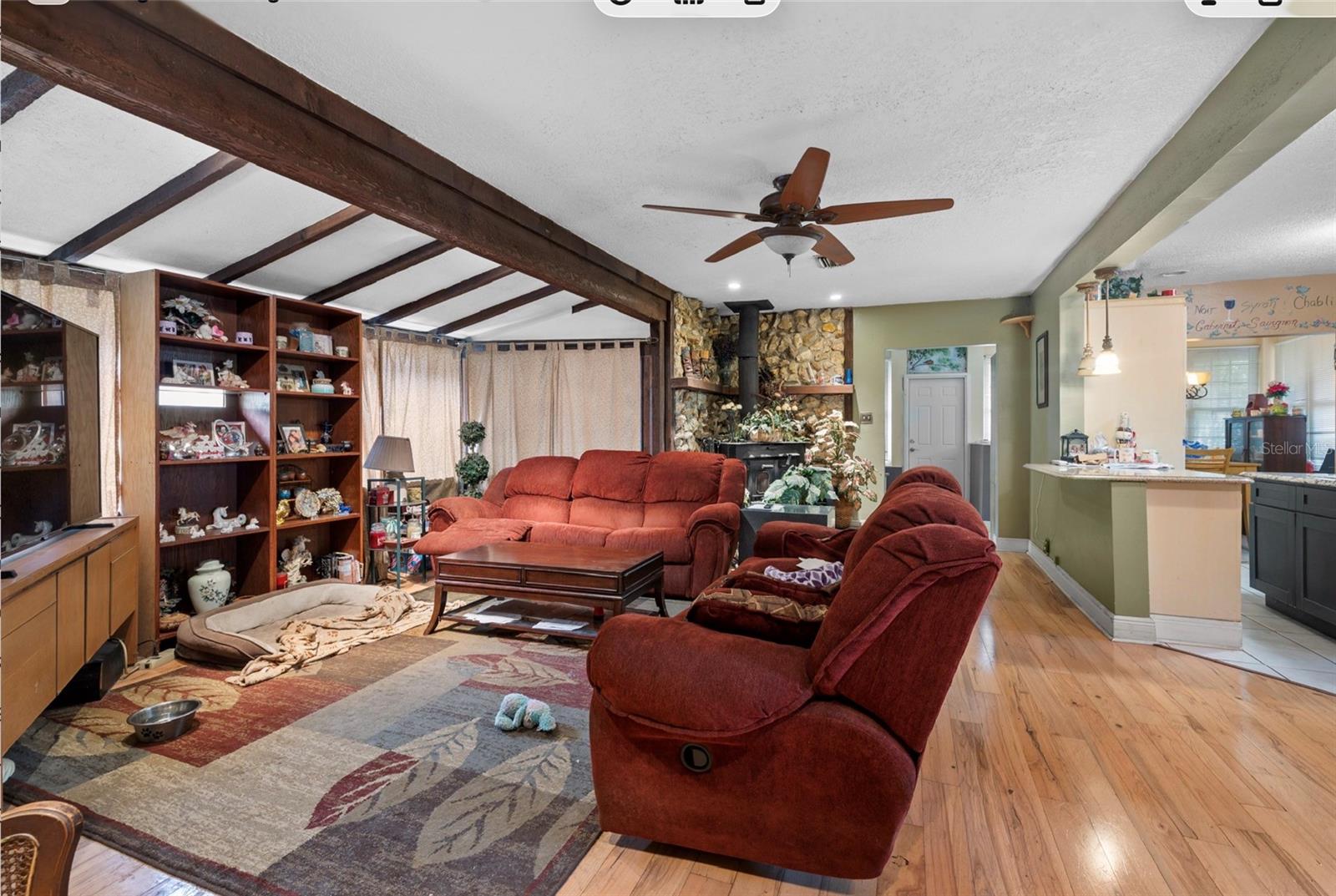 8602 N Rome Ave Property Photo 3
