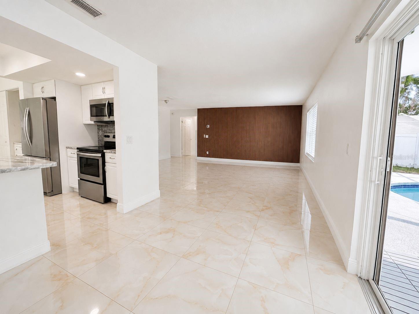 9203 Camino Villa Blvd Property Photo 3