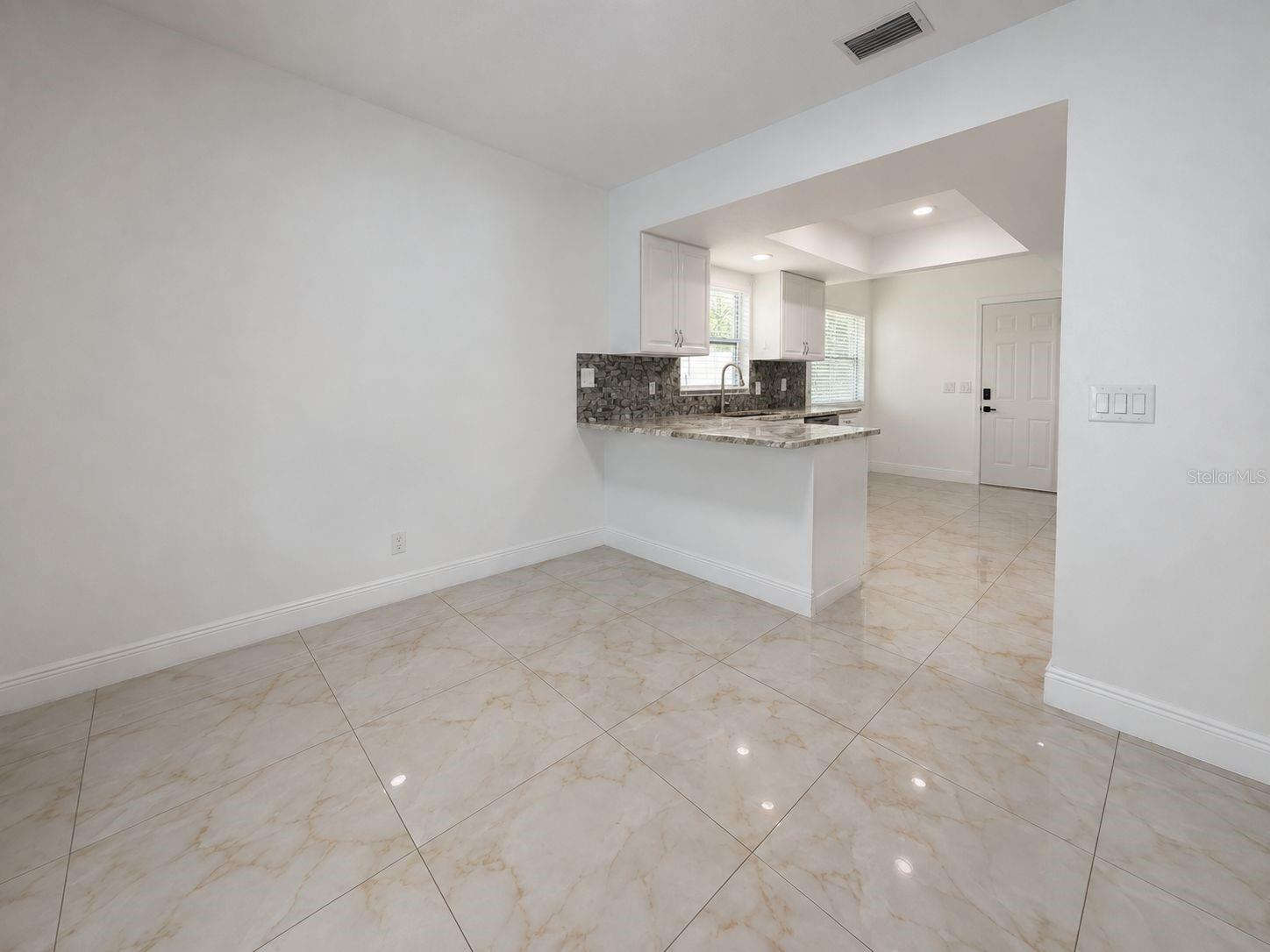 9203 Camino Villa Blvd Property Photo 5