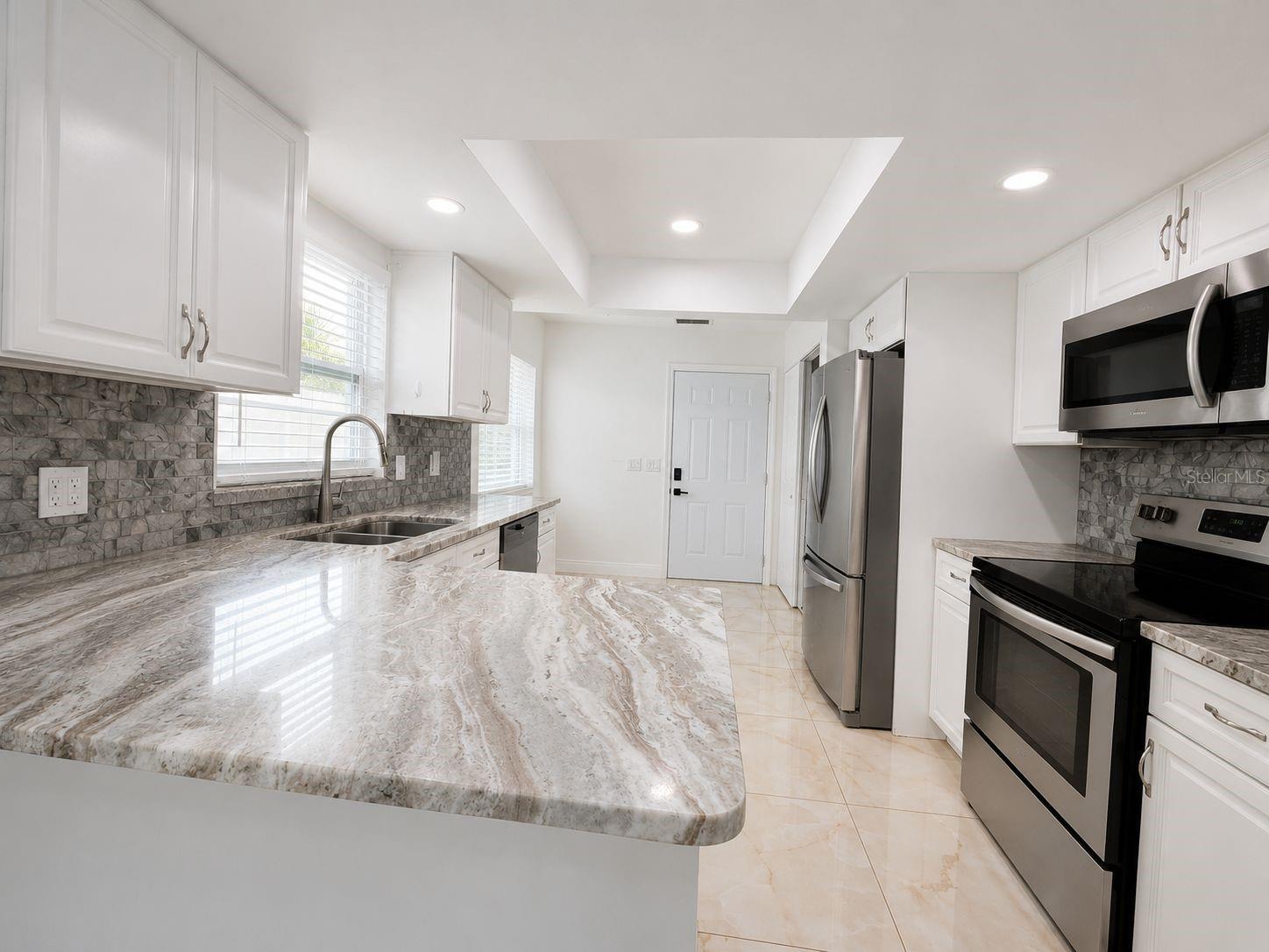 9203 Camino Villa Blvd Property Photo 8