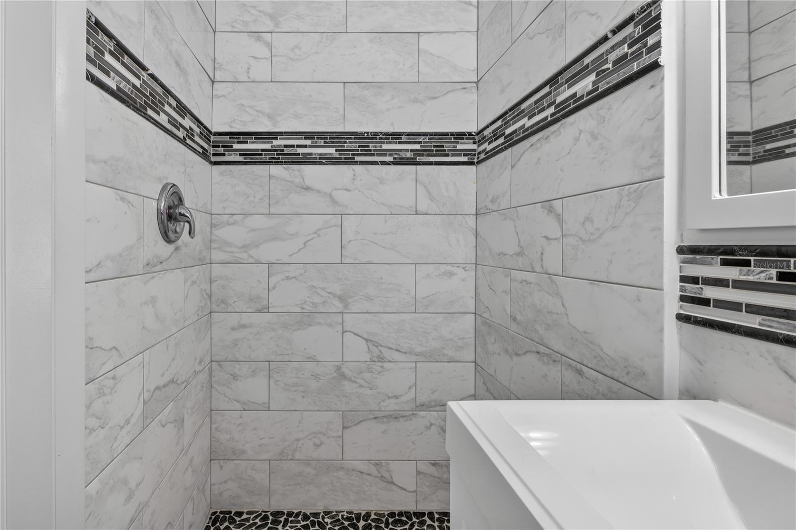 487 Lake Hill Ln Property Photo 25