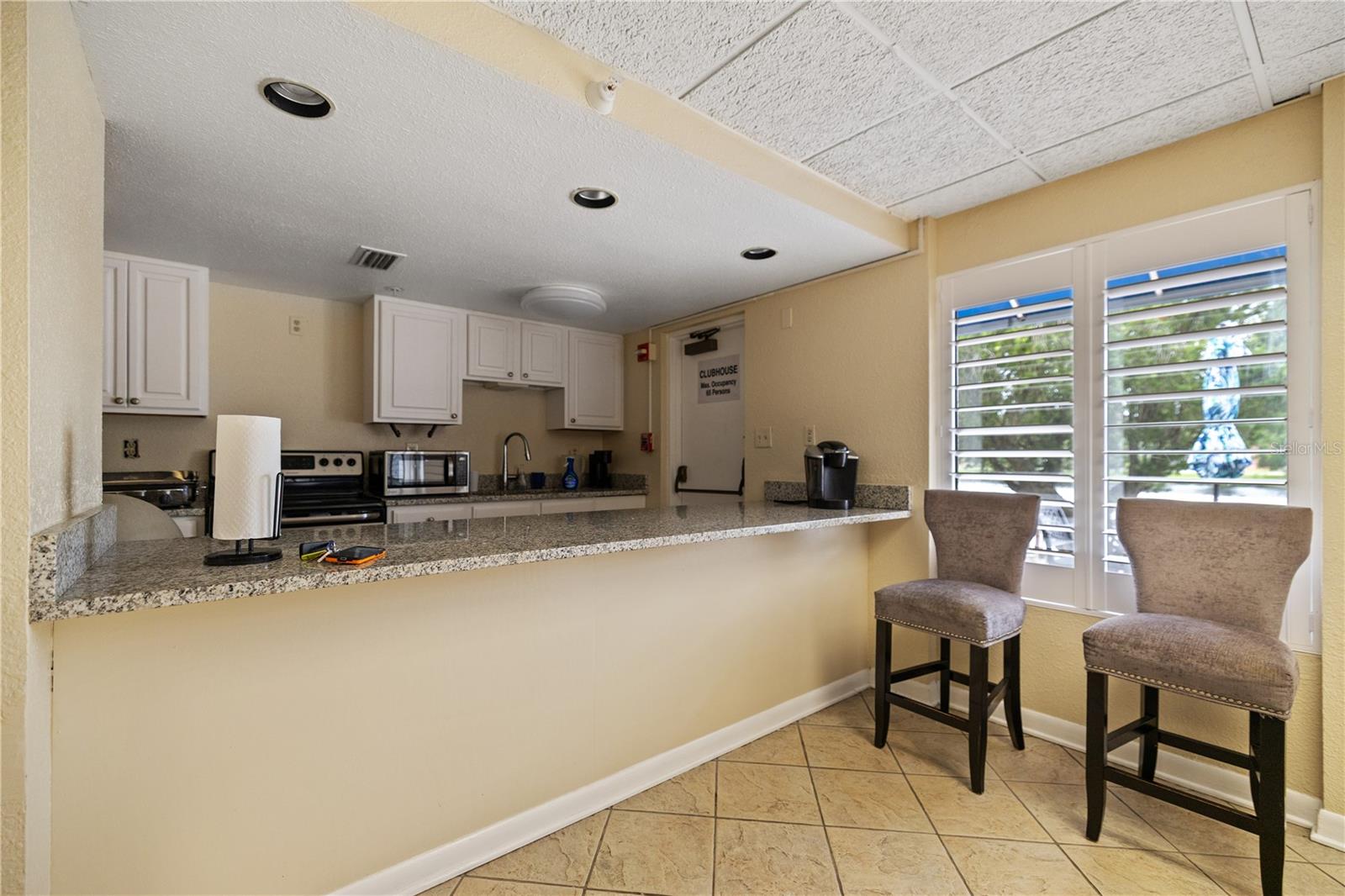 2780 N Riverside Dr #805 Property Photo 49
