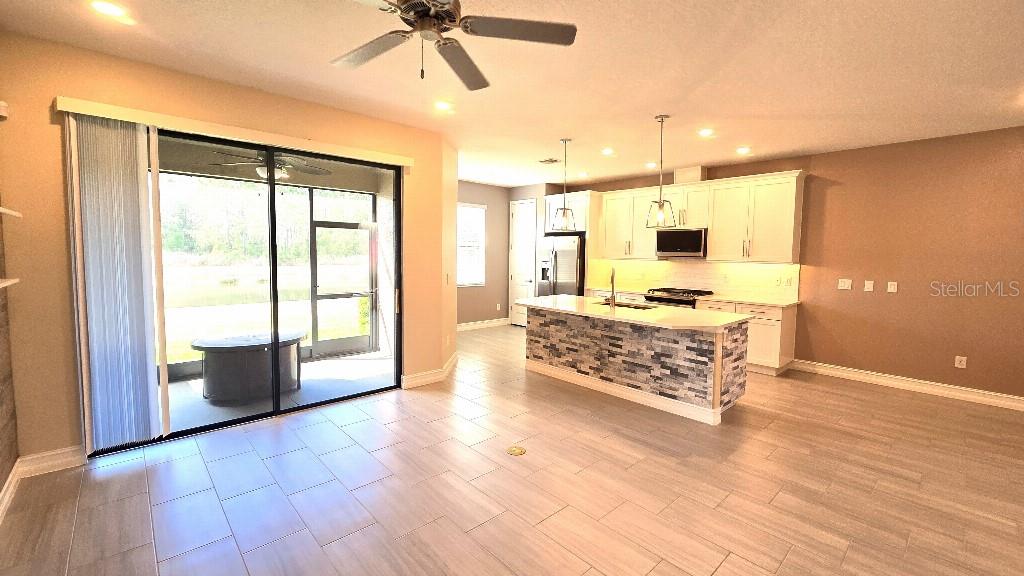 4887 Isola Ct Property Photo 5