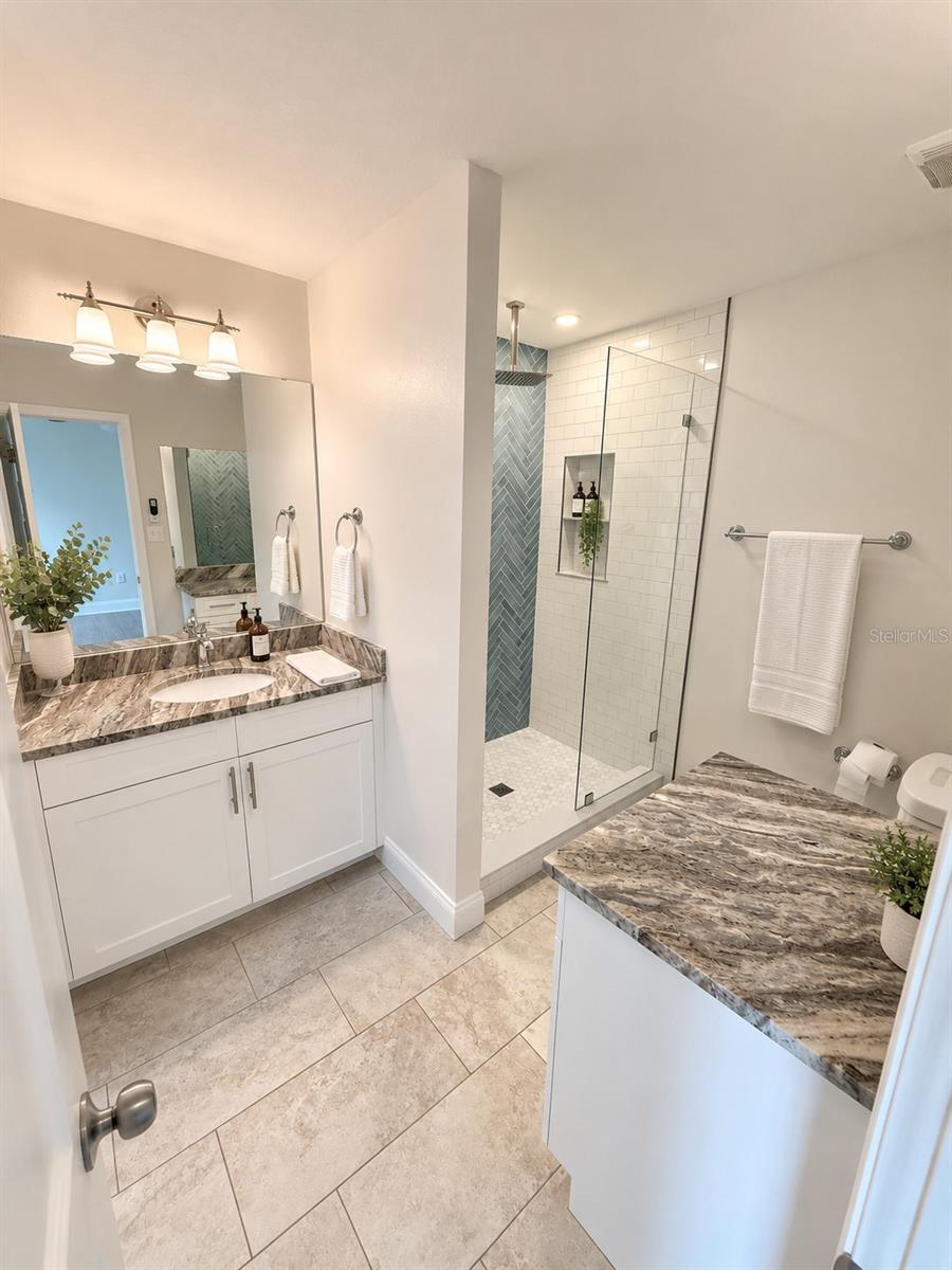 4405 W Wallcraft Ave Property Photo 6