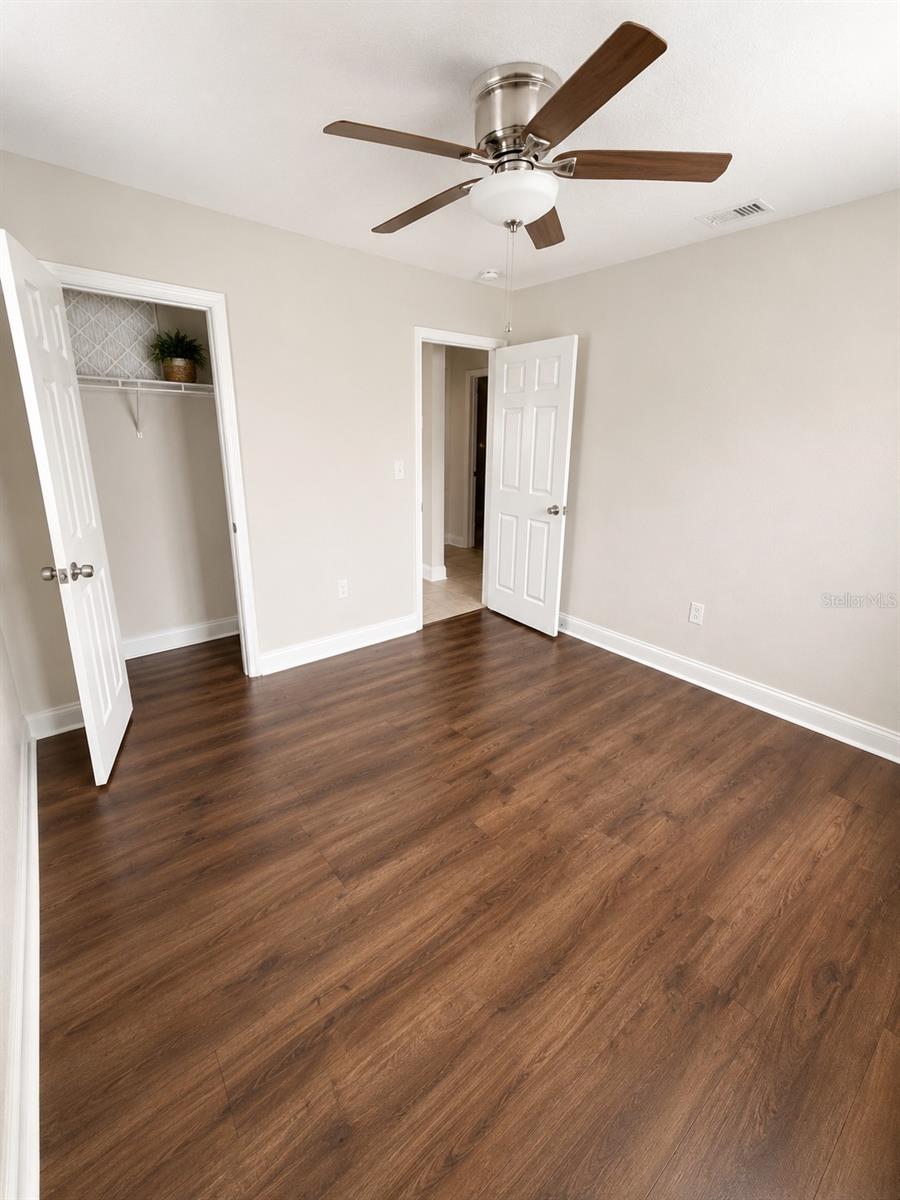 4405 W Wallcraft Ave Property Photo 9
