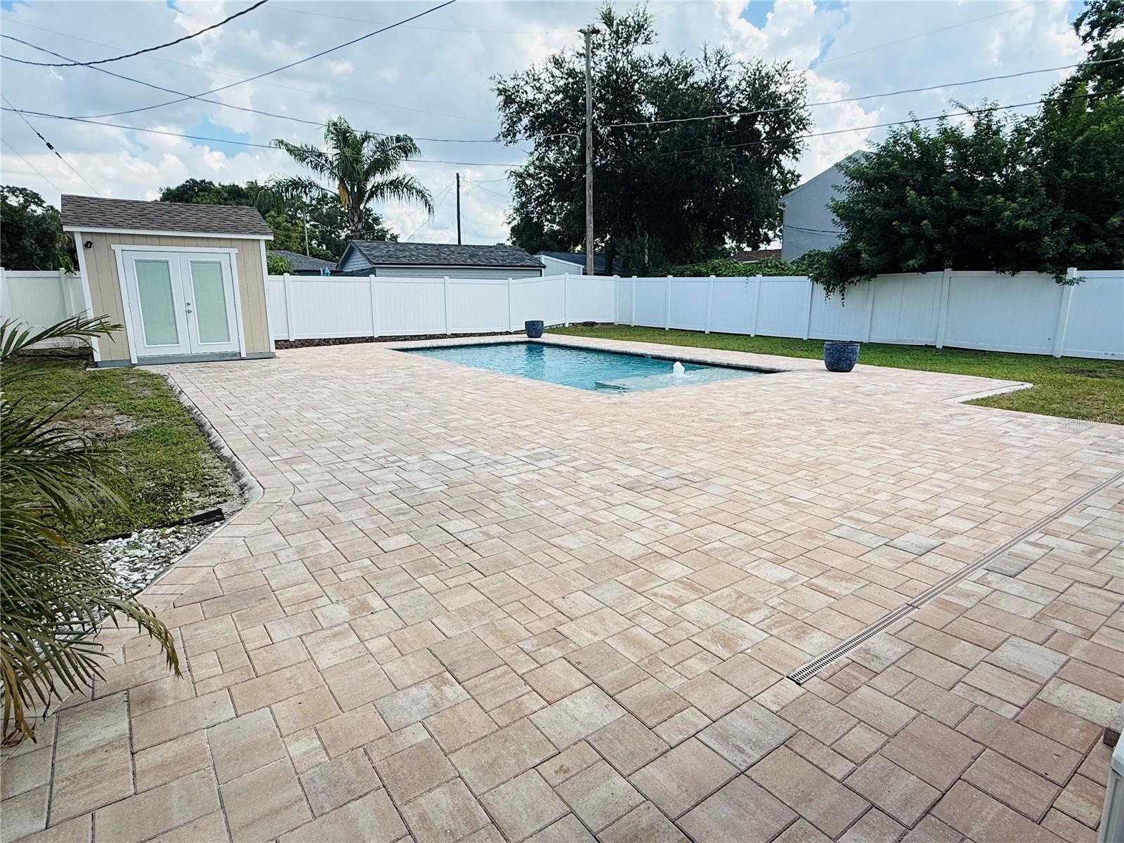 4405 W Wallcraft Ave Property Photo 12