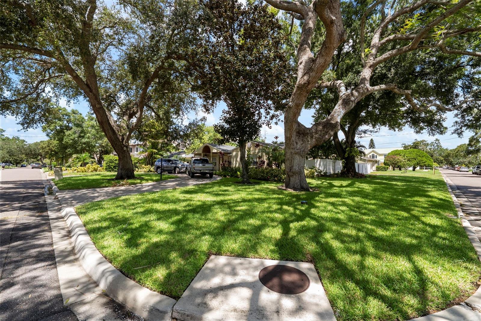 3401 W Sevilla St Property Photo 4