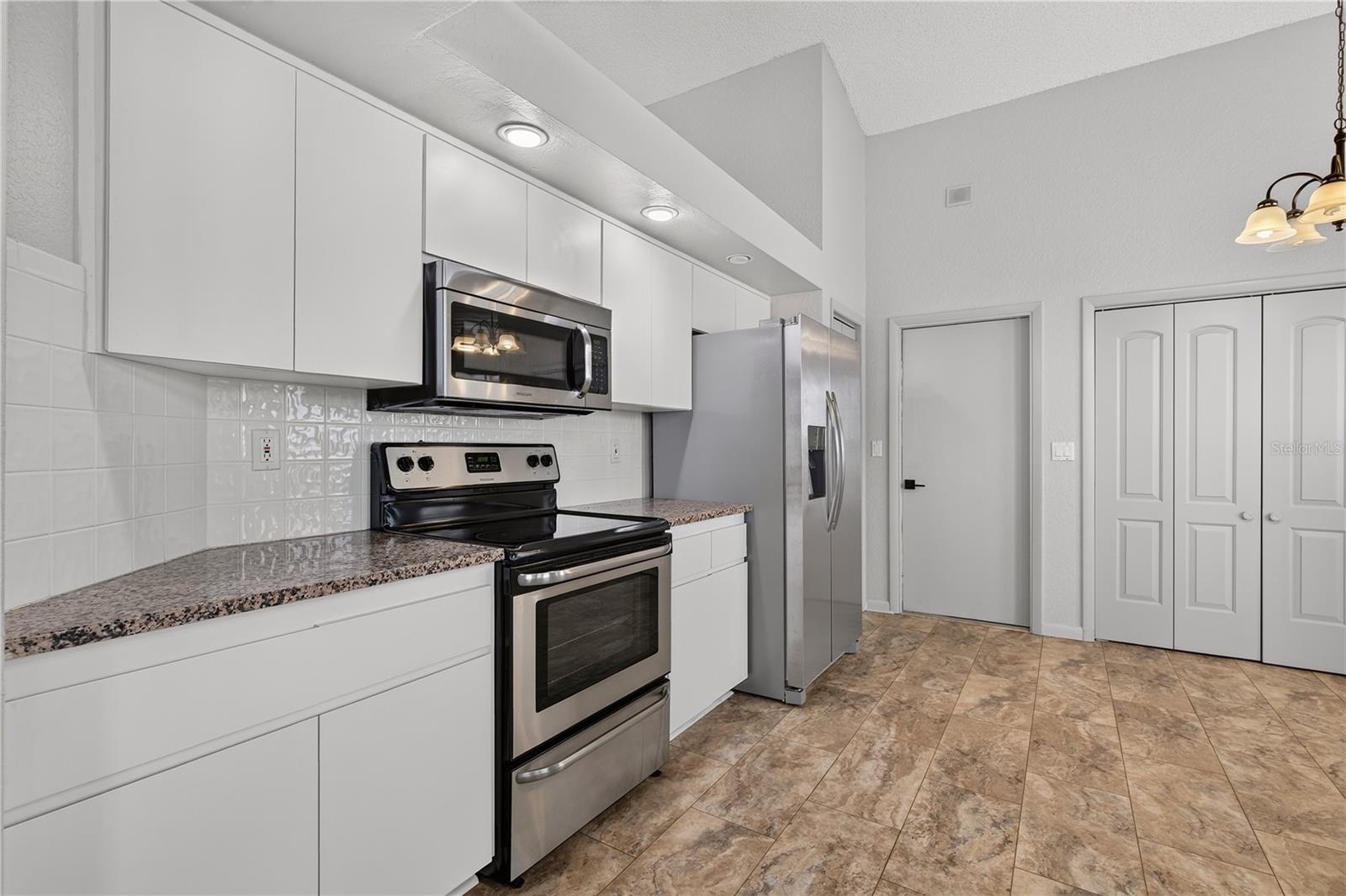 9387 French Quarters Cir Property Photo 11