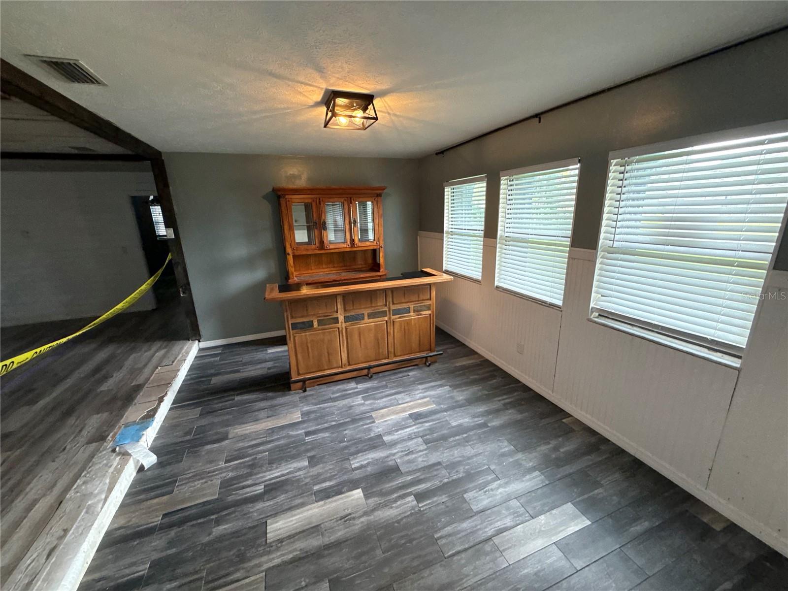 1806 N Waterman Dr Property Photo 2