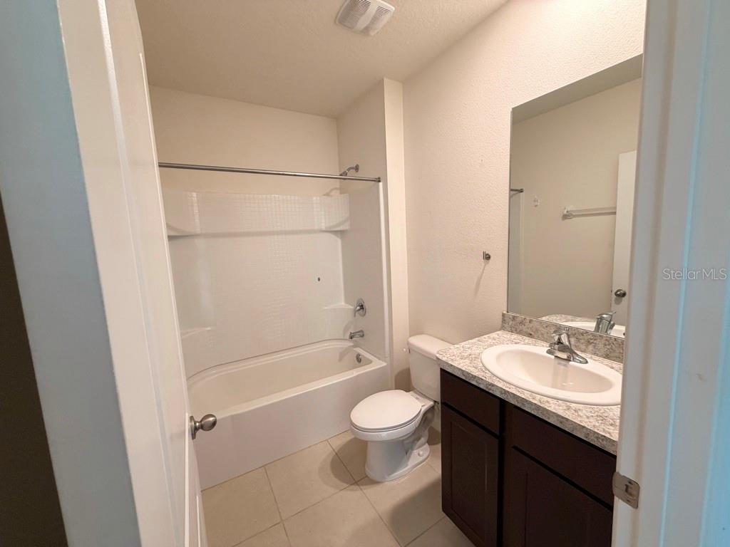 7060 Silverado Ranch Blvd Property Photo 8