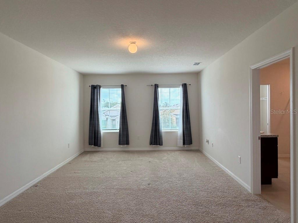 7060 Silverado Ranch Blvd Property Photo 9