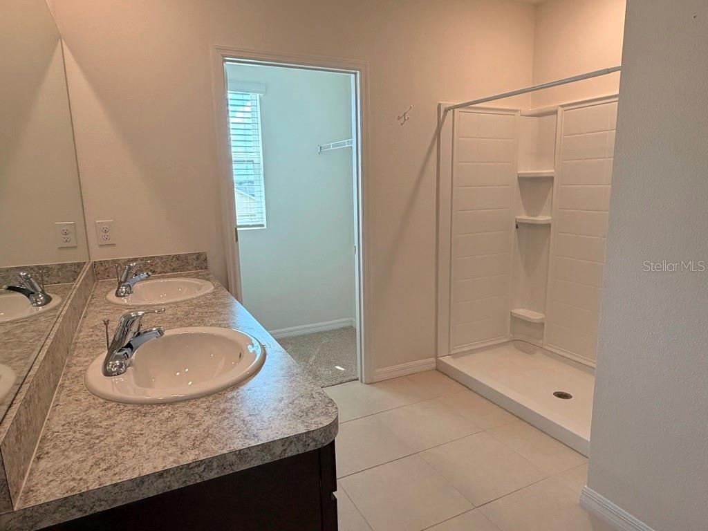 7060 Silverado Ranch Blvd Property Photo 10