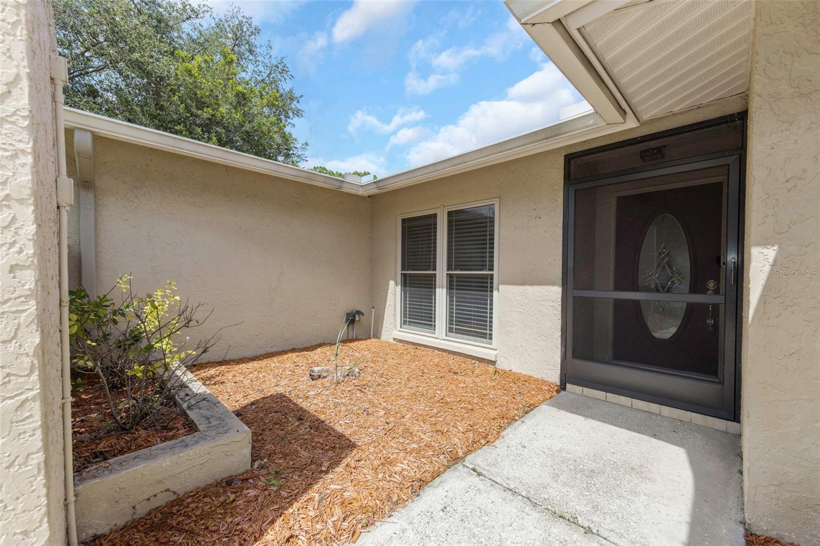 3582 Fairway Forest Dr Property Photo 5