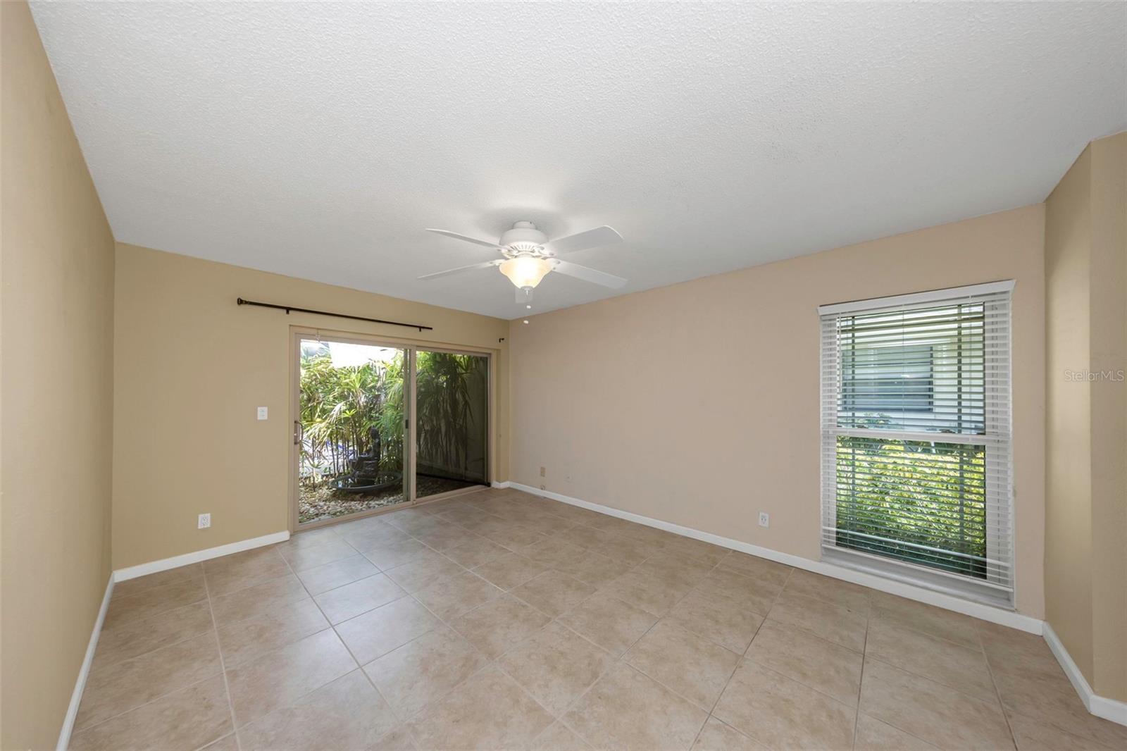 3582 Fairway Forest Dr Property Photo 15