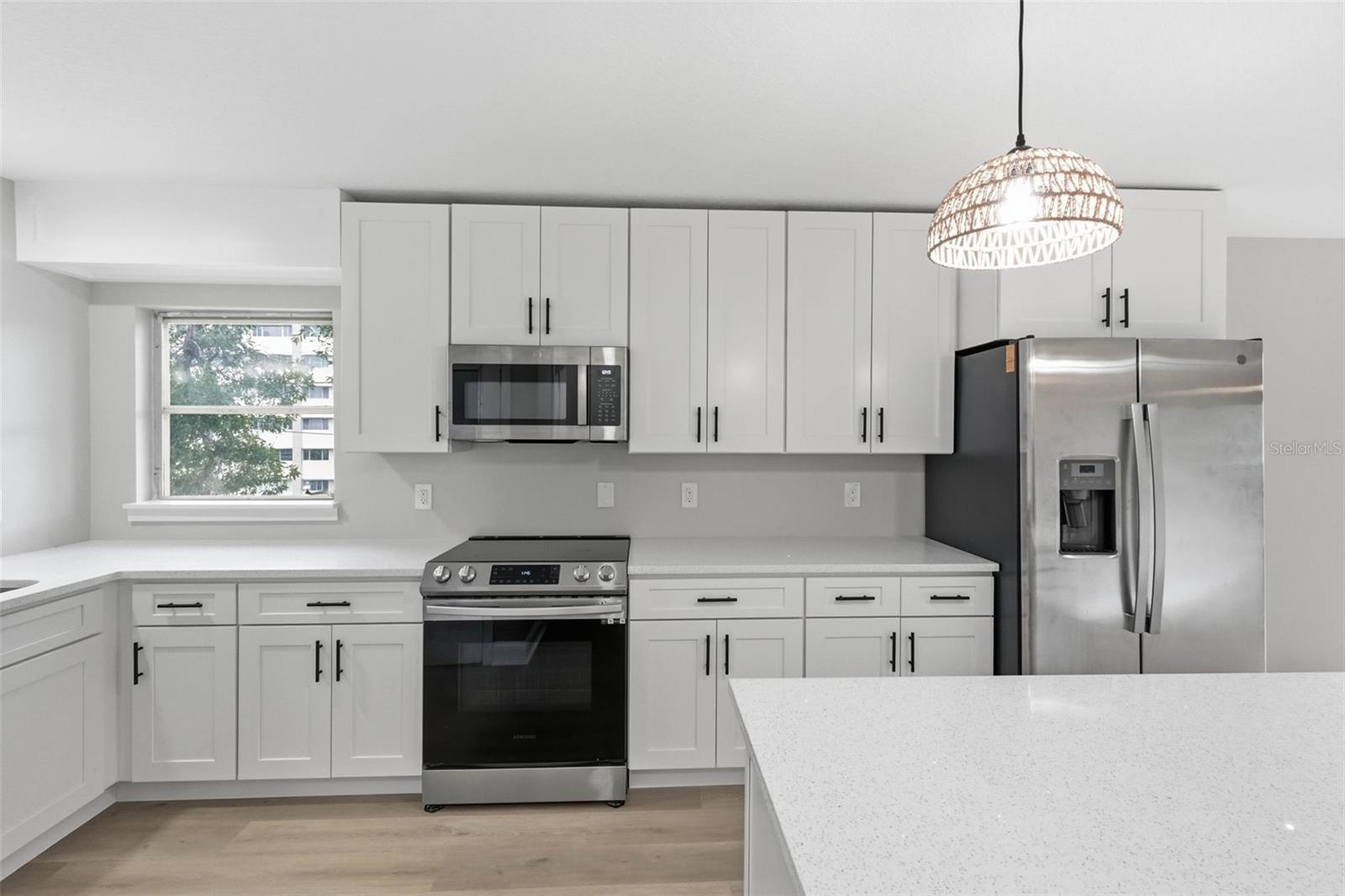 2950 W Bay Dr #b1 Property Photo 7