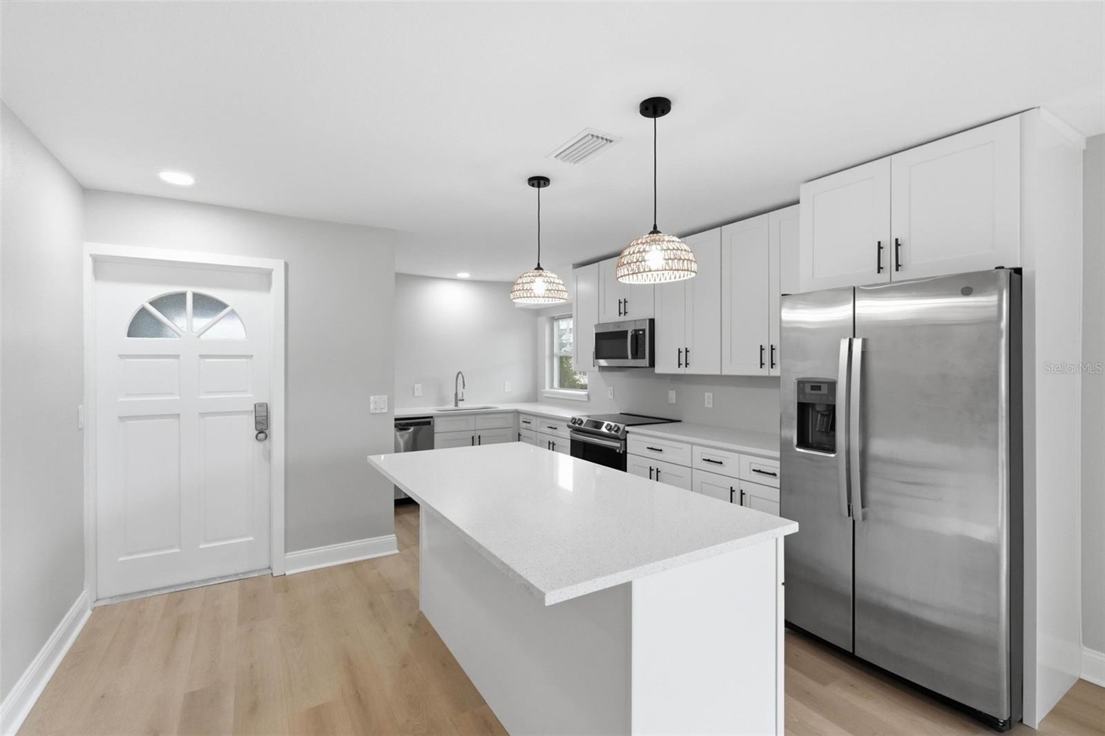 2950 W Bay Dr #b1 Property Photo 9