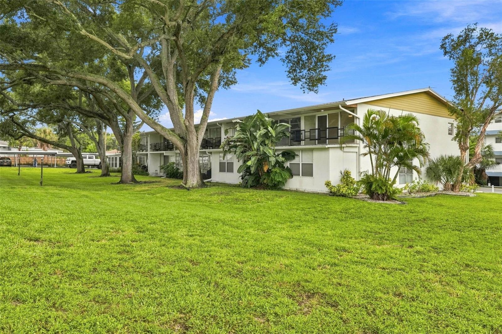 2950 W Bay Dr #b1 Property Photo 26