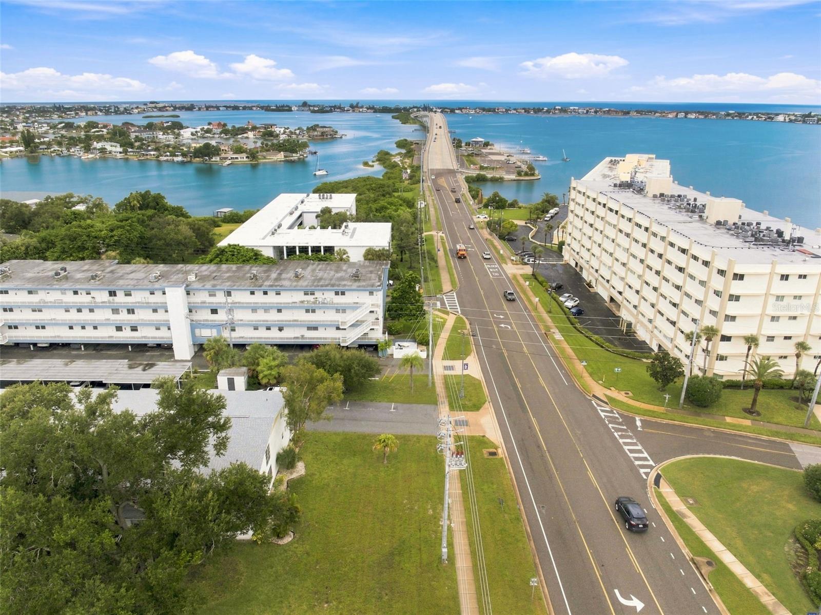 2950 W Bay Dr #b1 Property Photo 38