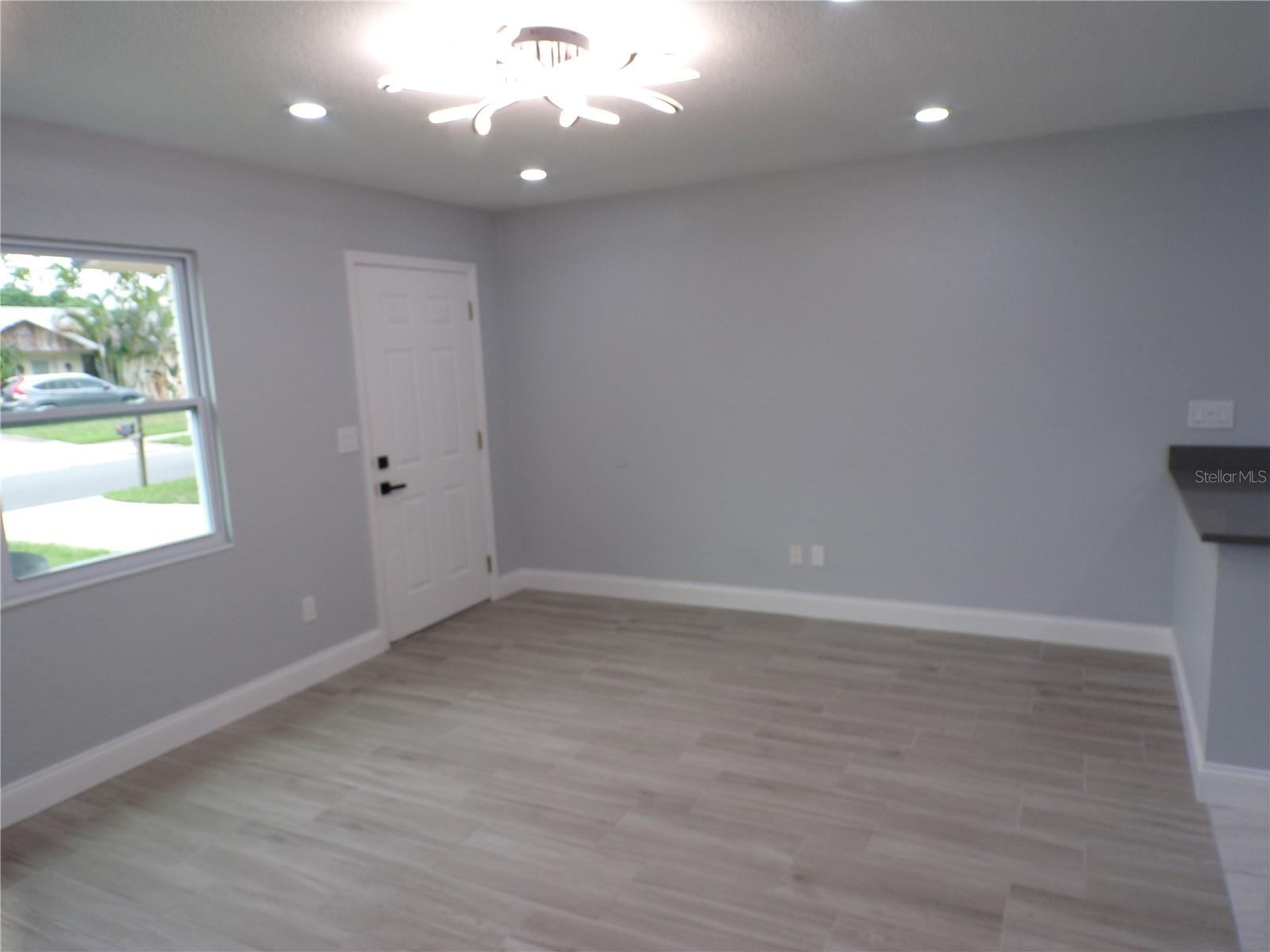 13674 120th Ln Property Photo 10
