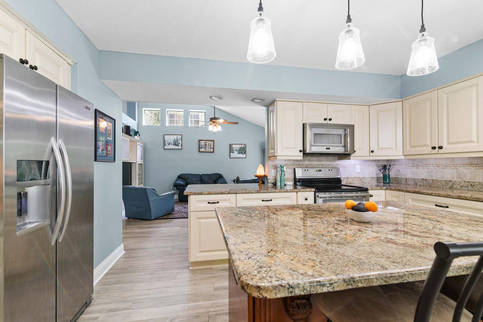 13133 Greengage Ln Property Photo 25
