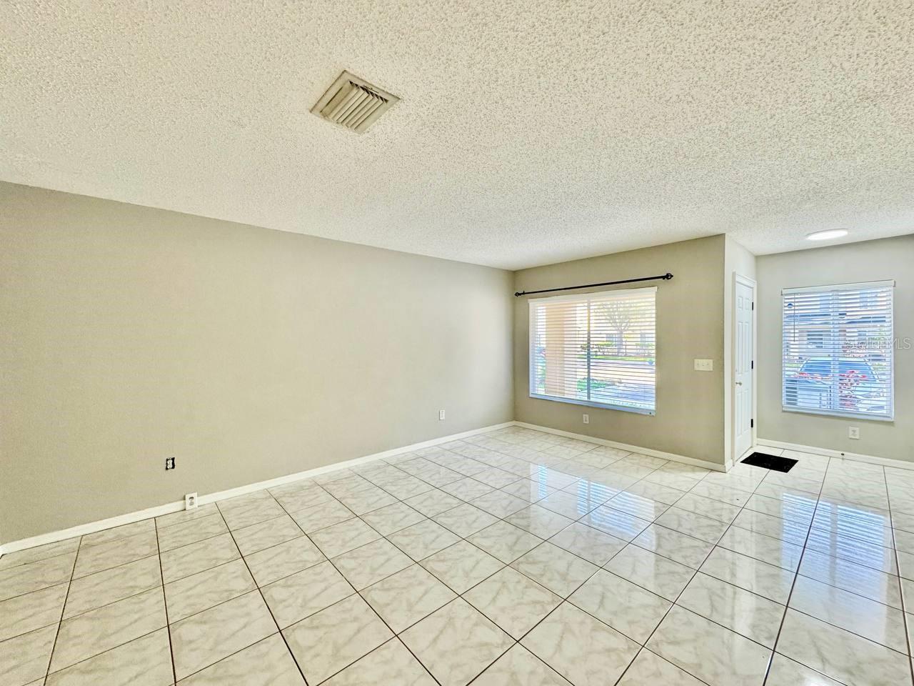 10823 Brickside Ct Property Photo 4