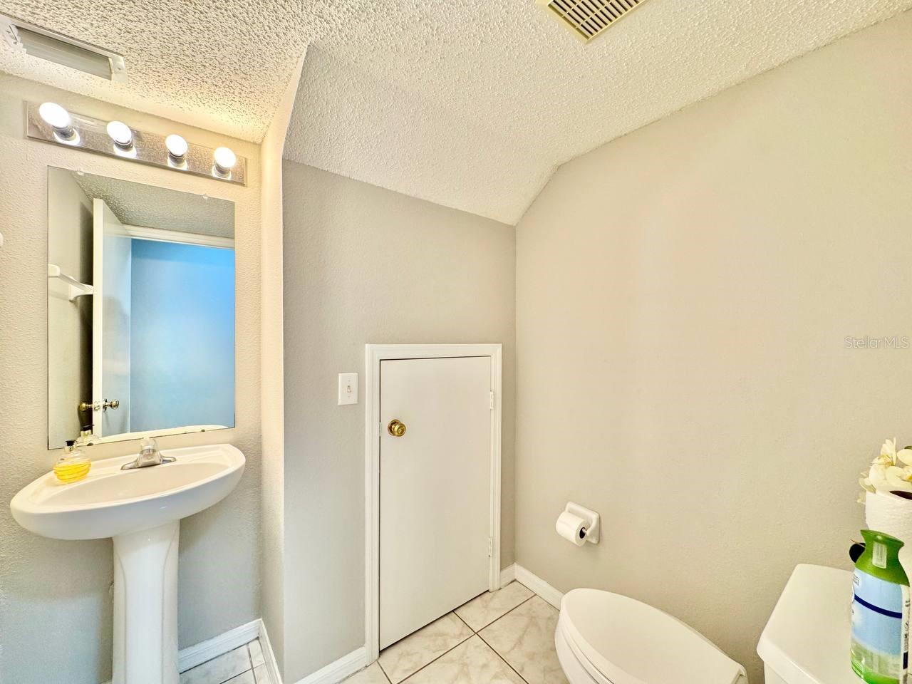 10823 Brickside Ct Property Photo 7
