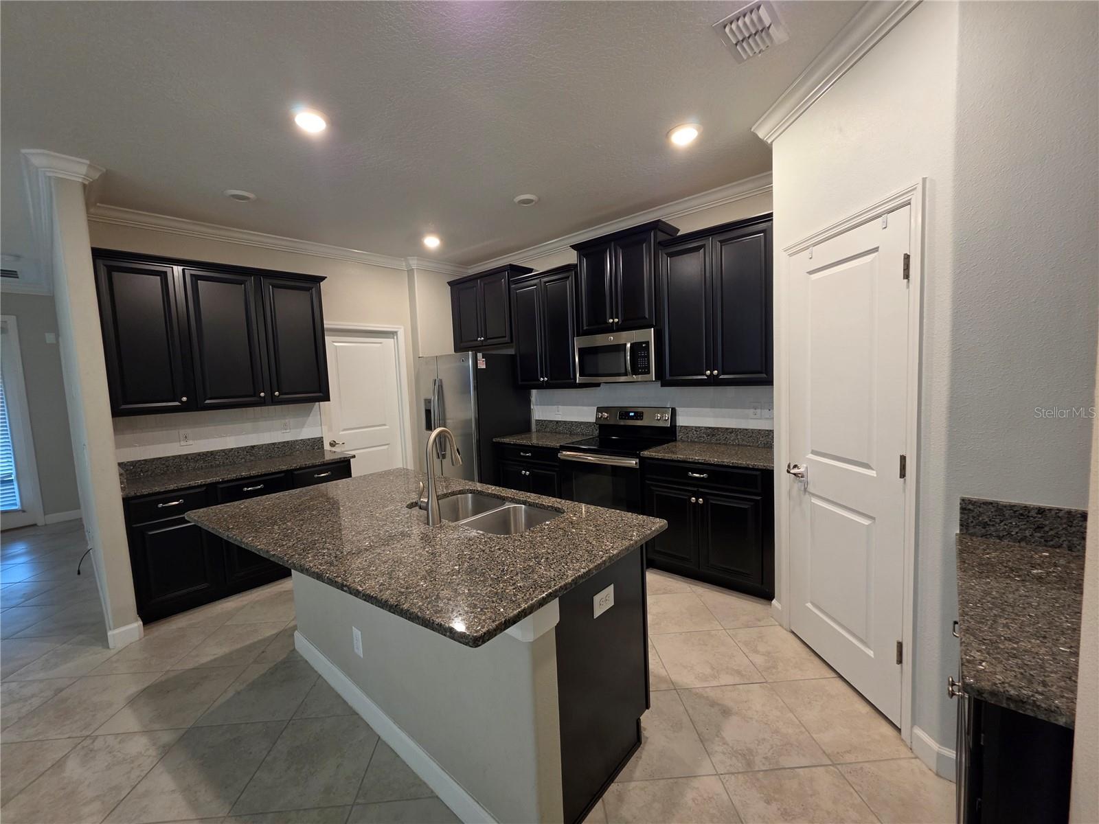 10049 Victory Gallop Loop Property Photo 16