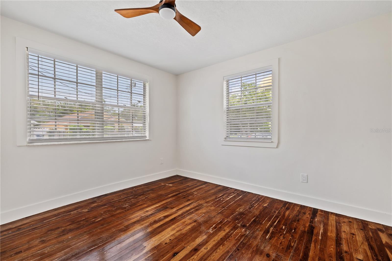 2202 N Glen Ave Property Photo 15