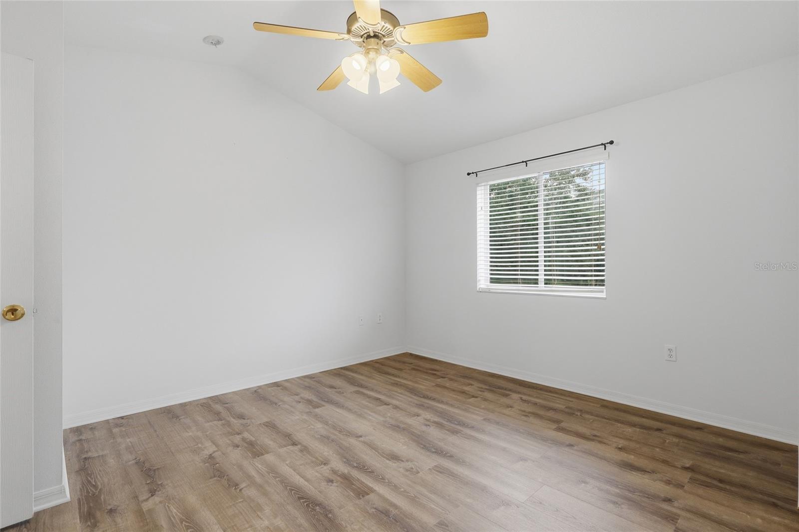 20456 Needletree Dr Property Photo 11