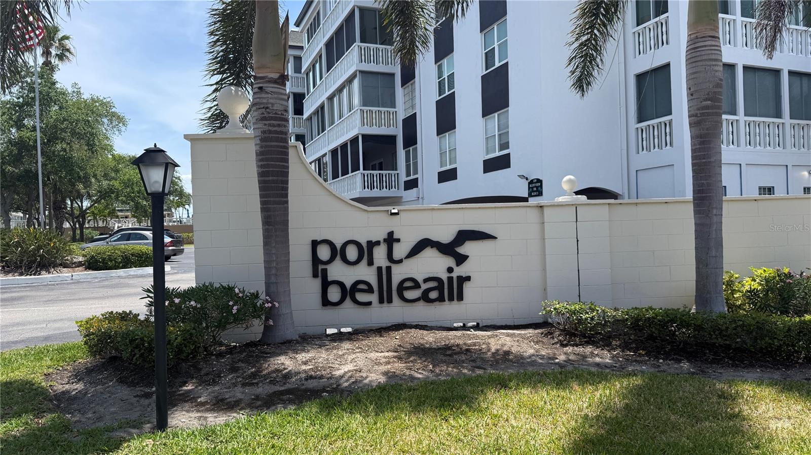 131 BLUFF VIEW DR #104 Property Photo 1