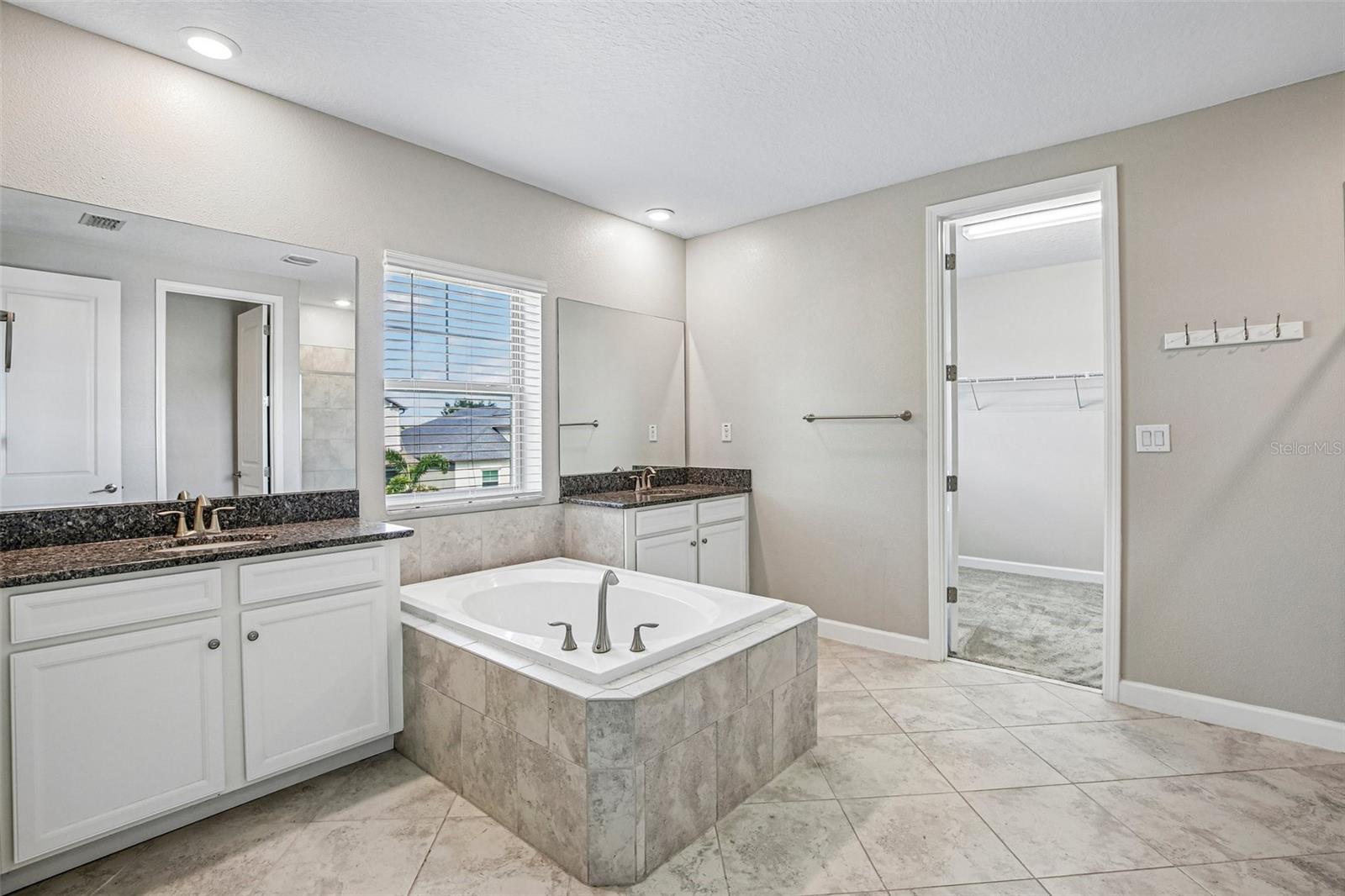 11516 Sunburst Marble Rd Property Photo 32