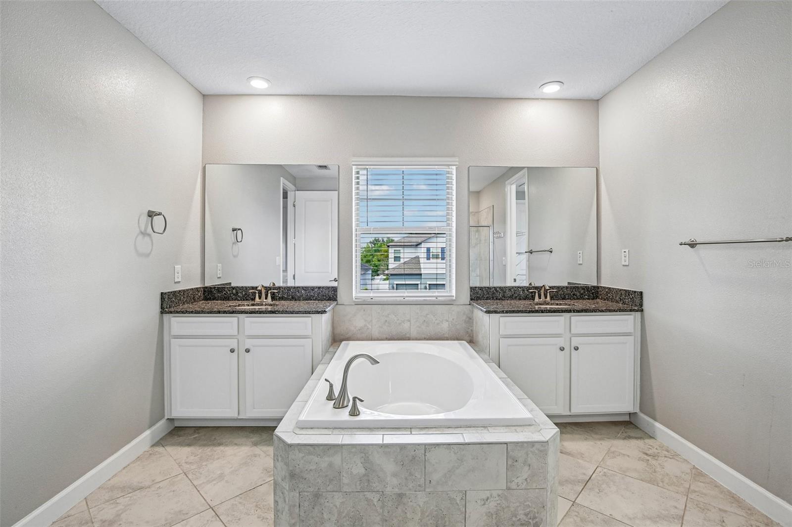 11516 Sunburst Marble Rd Property Photo 35