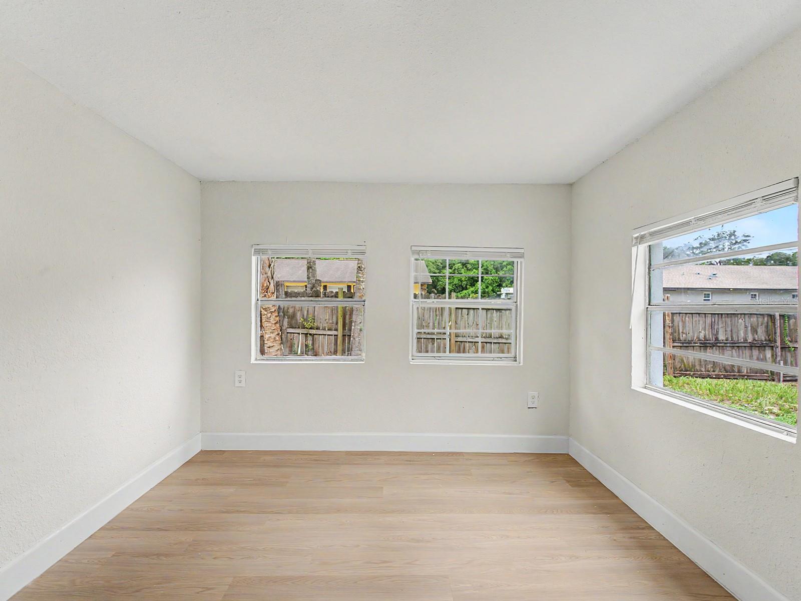 8117 N Klondyke St Property Photo 14