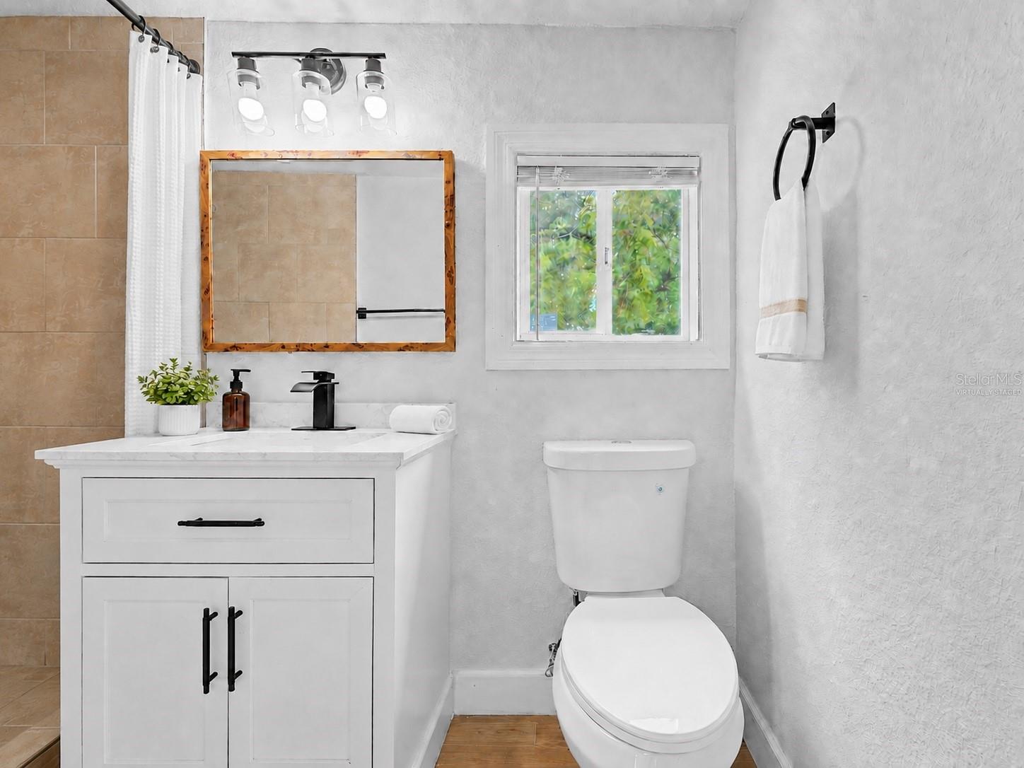 8117 N Klondyke St Property Photo 15