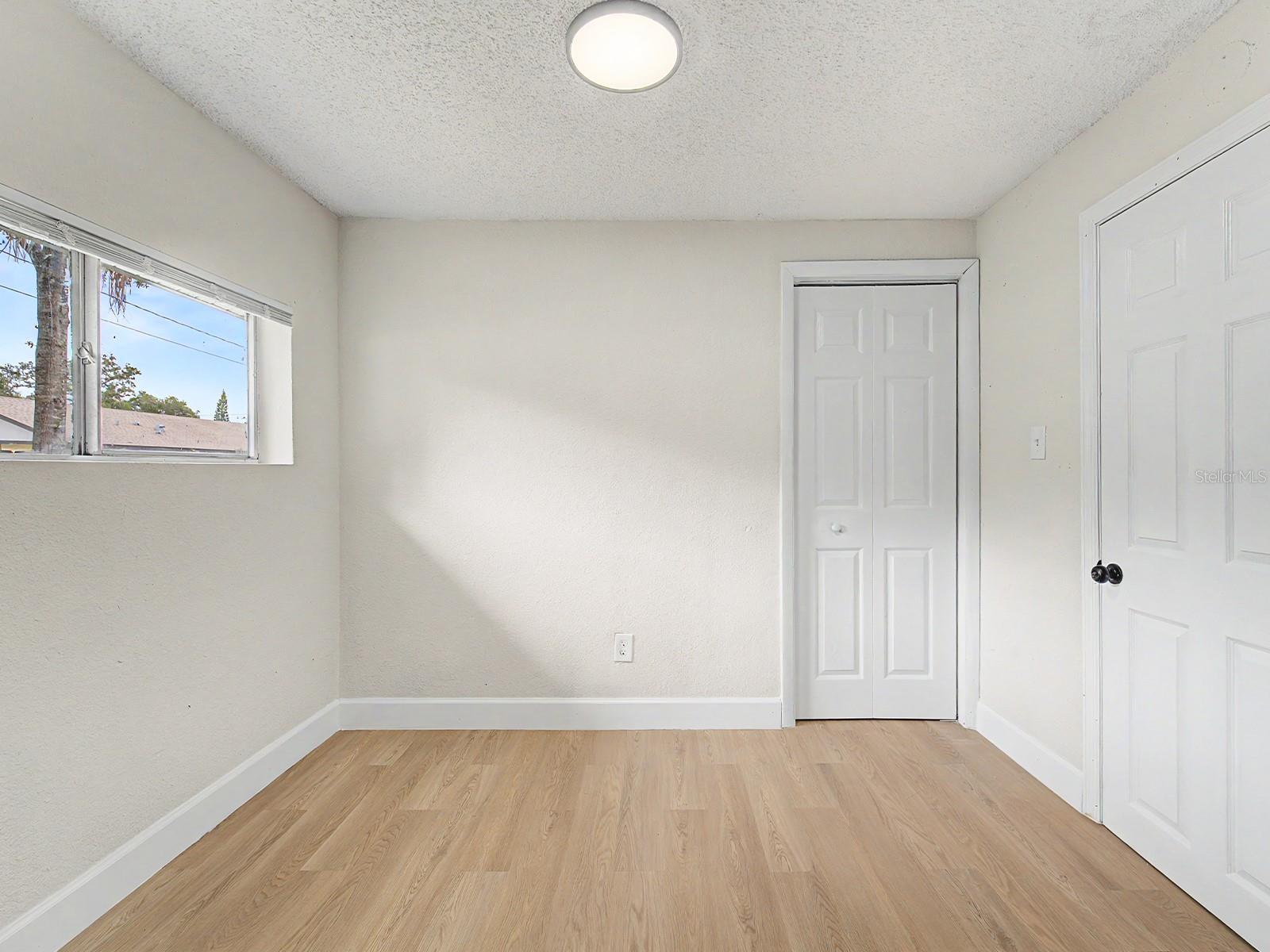 8117 N Klondyke St Property Photo 32