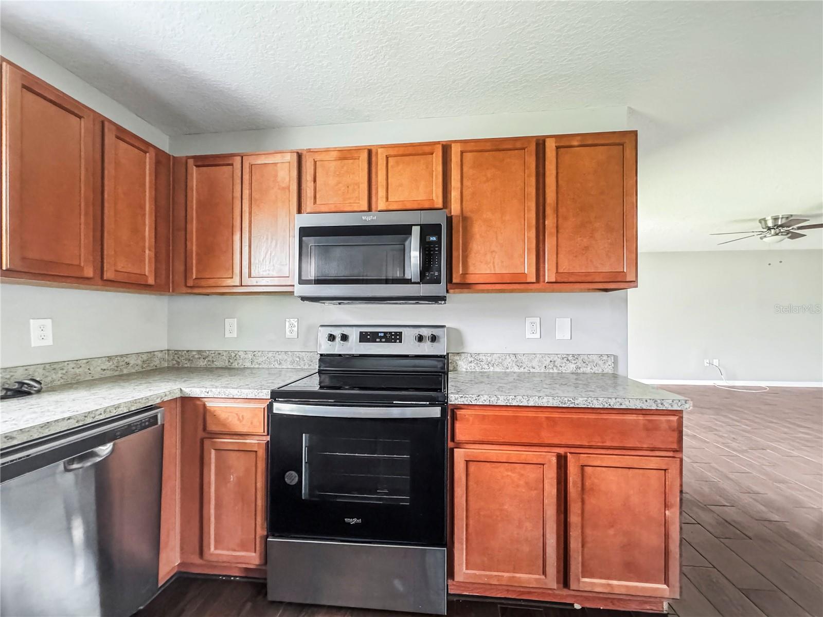 TB8543557 Property Photo 7