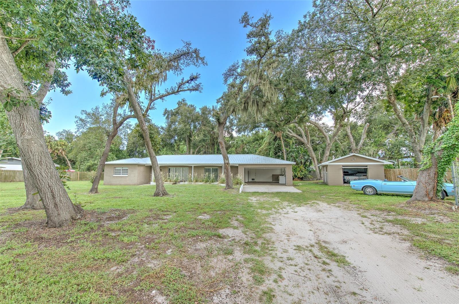 8825 Cobb Rd Property Photo 1