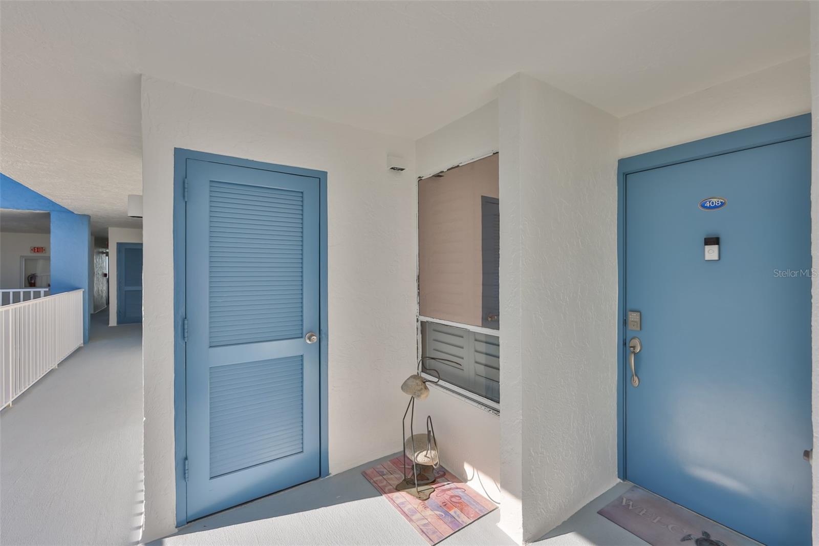 16308 Gulf Blvd #408 Property Photo 3
