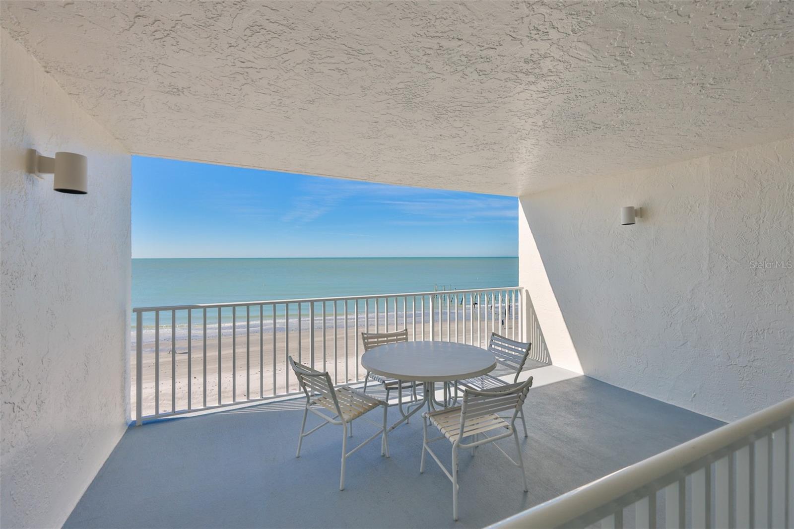16308 Gulf Blvd #408 Property Photo 10