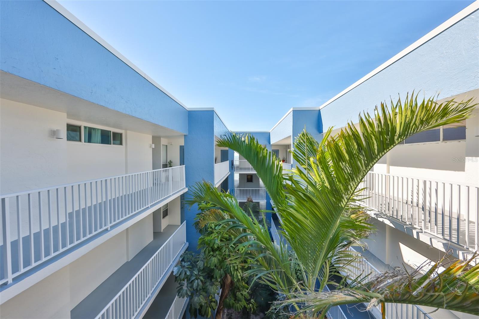 16308 Gulf Blvd #408 Property Photo 13