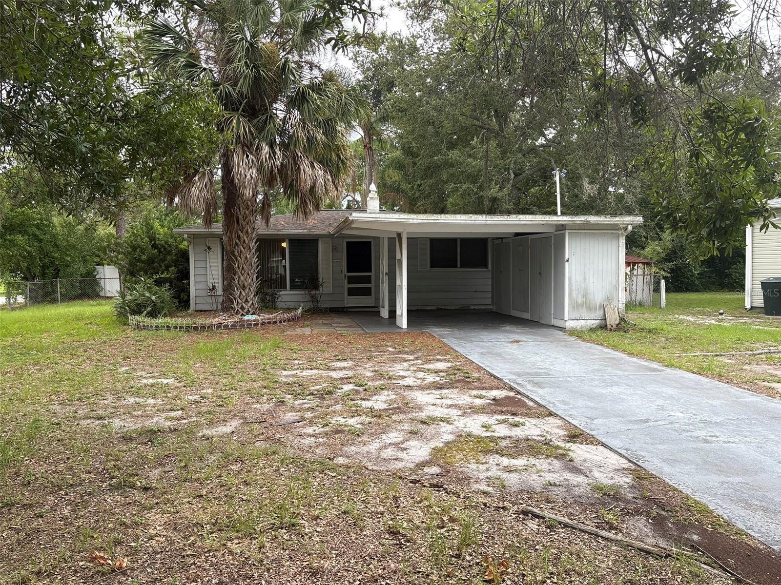 671 DEXTER DR Property Photo 1