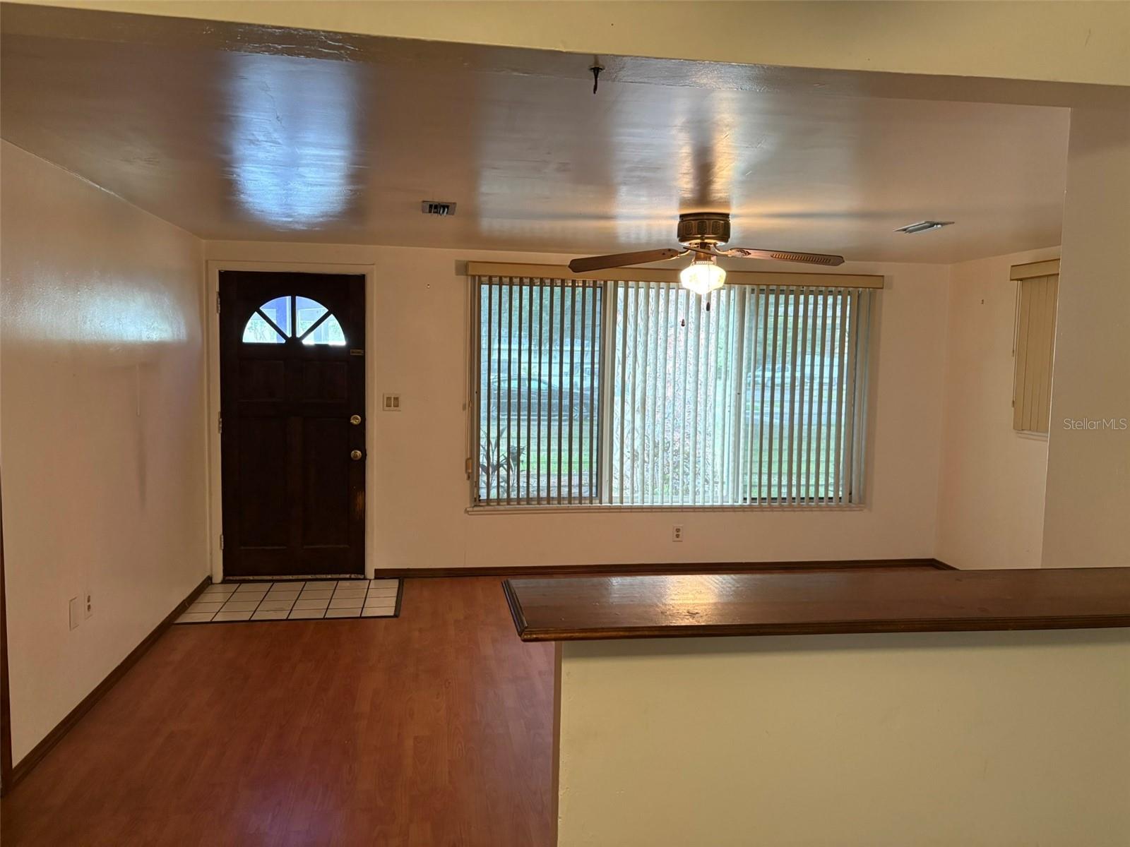 671 Dexter Dr Property Photo 2