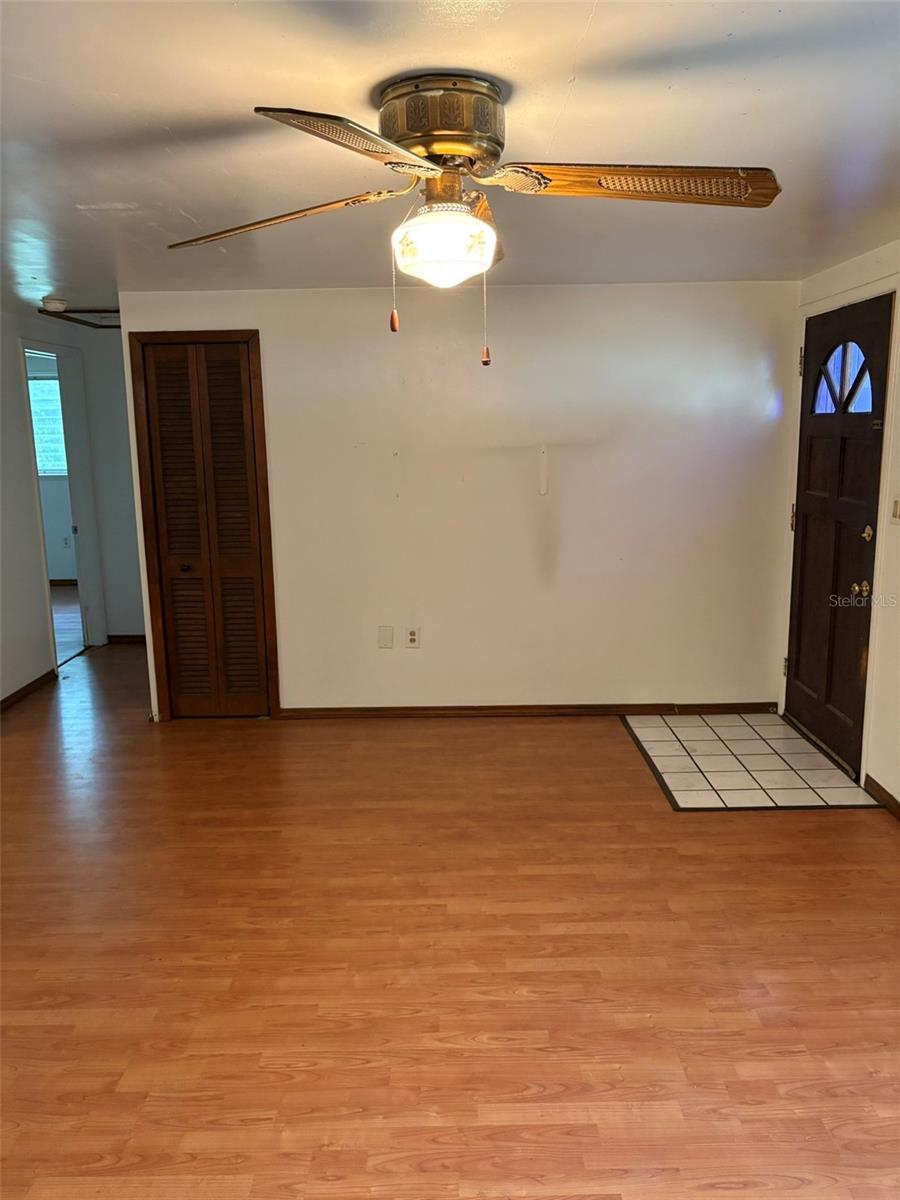 671 Dexter Dr Property Photo 8