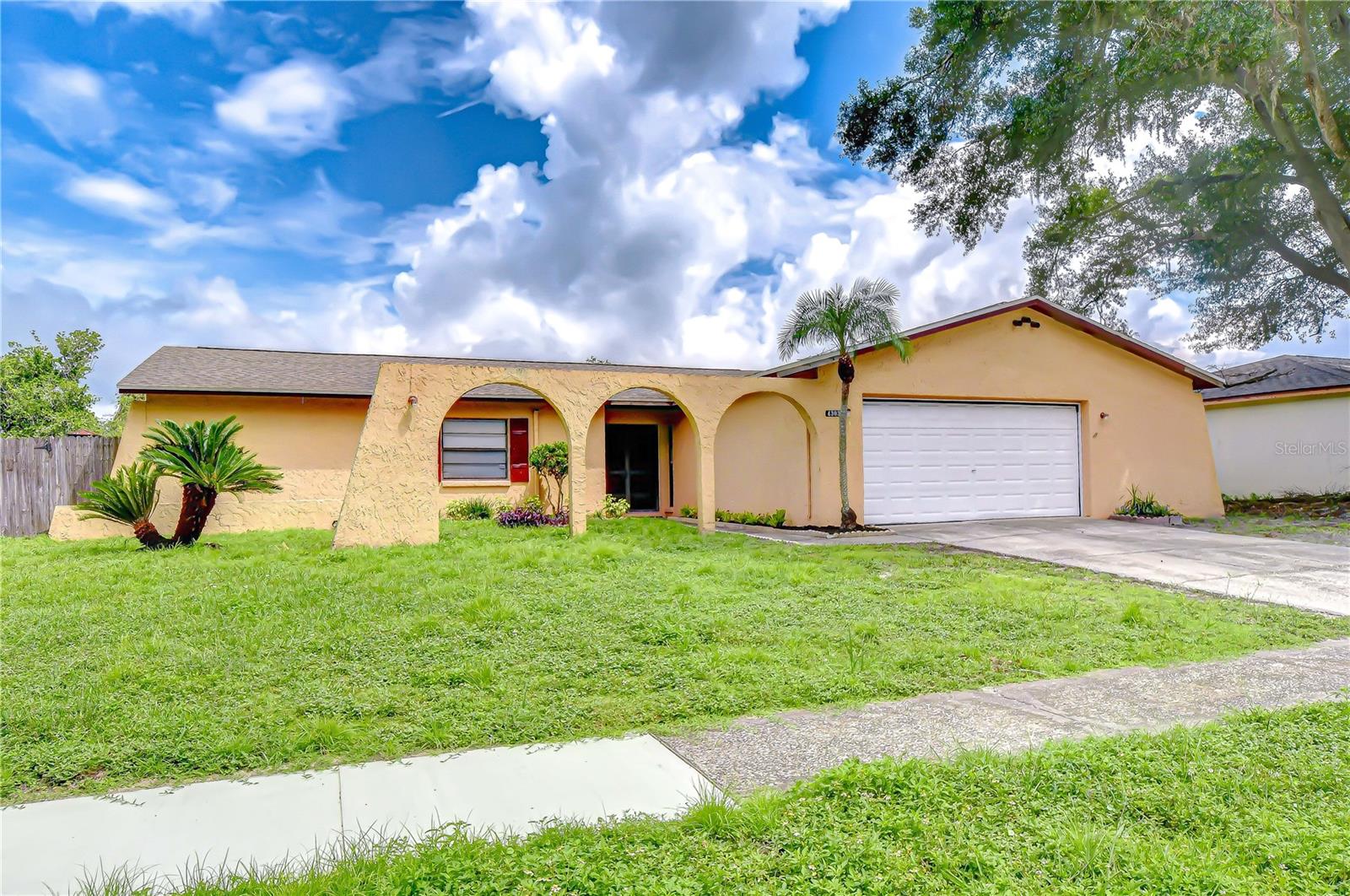 4303 HOLLOW HILL DR