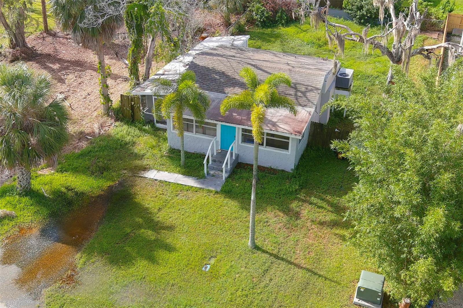 5200 Mallett Dr Property Photo 3