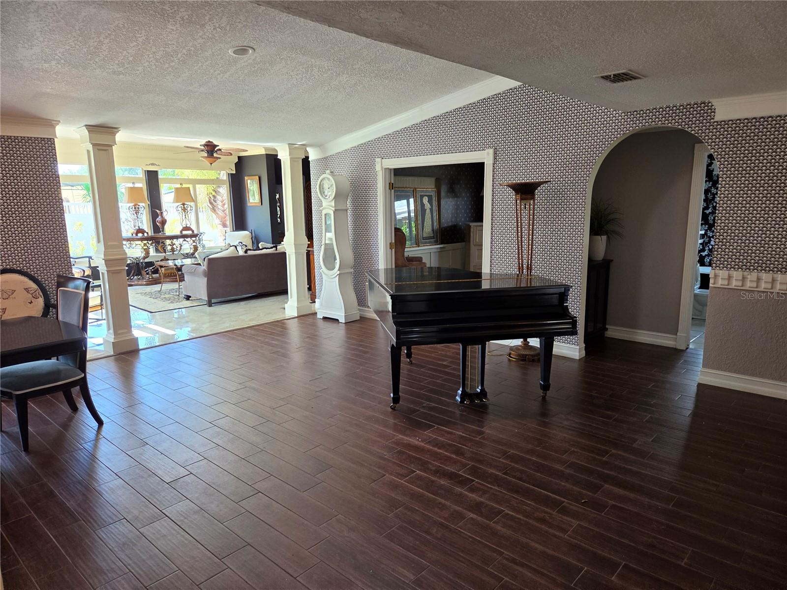 1132 Ridge Dr Property Photo 8