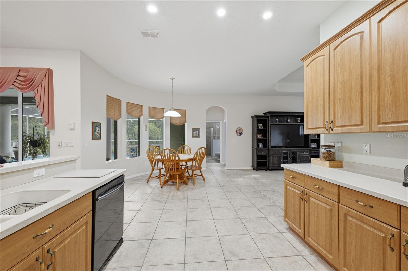 16547 Crossandra Ln Property Photo 14